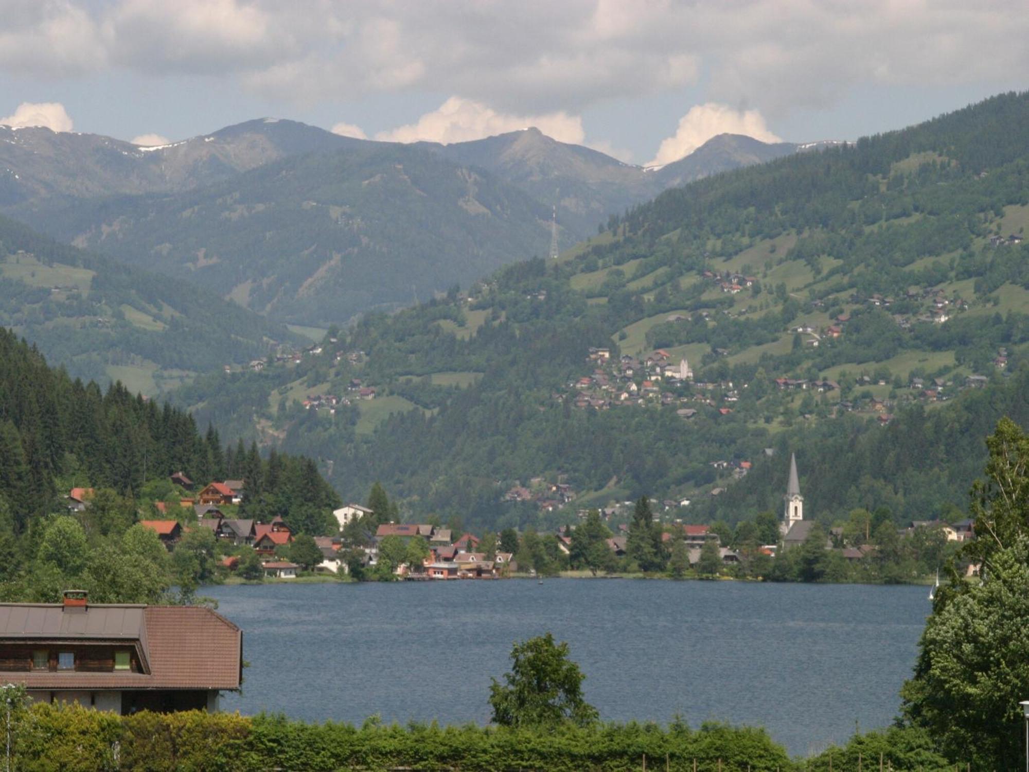 Cozy Apartment In Afritz Am See Near Gerlitzen Ski Area Buitenkant foto