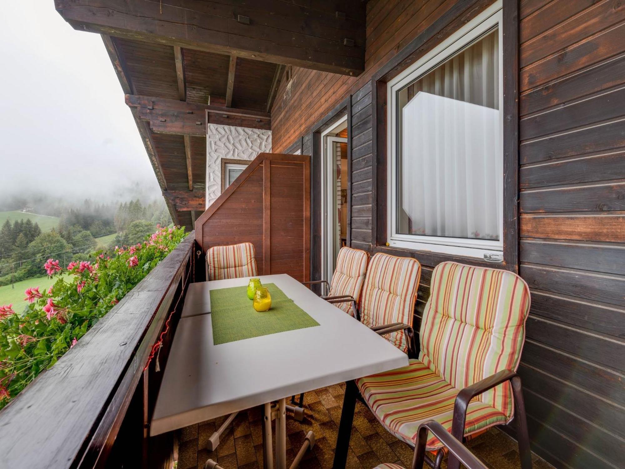 Cozy Apartment In Afritz Am See Near Gerlitzen Ski Area Buitenkant foto