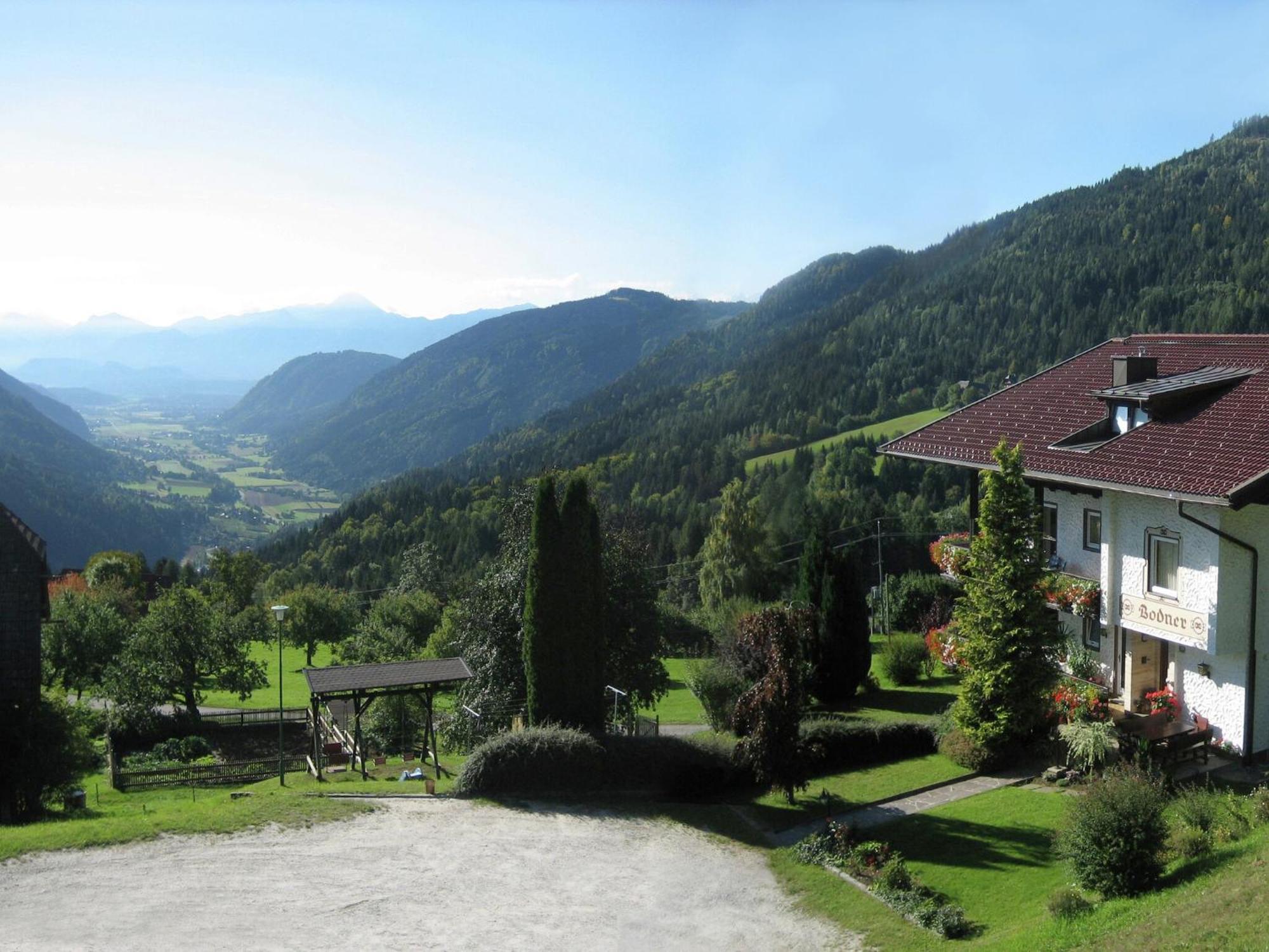Cozy Apartment In Afritz Am See Near Gerlitzen Ski Area Buitenkant foto