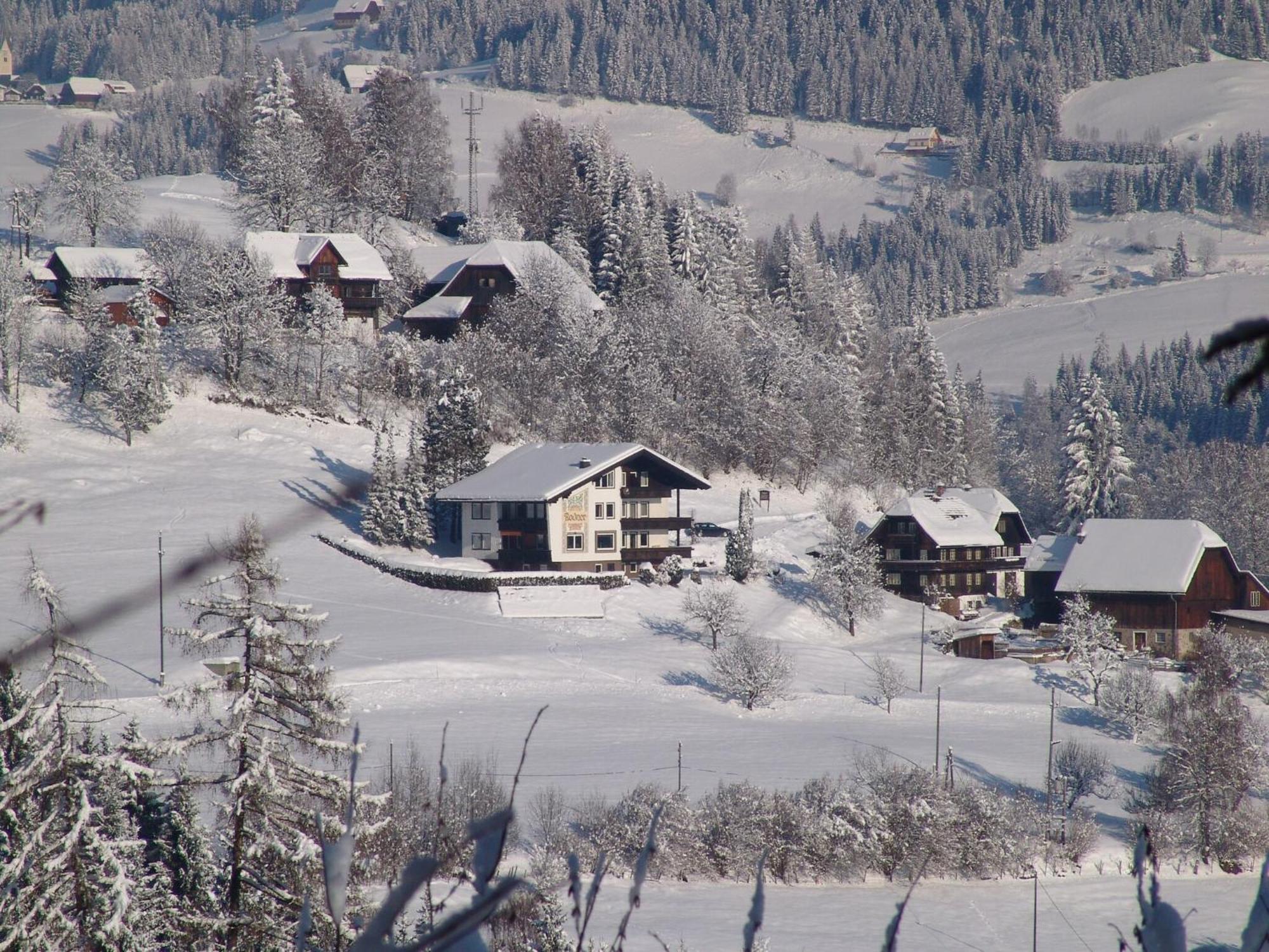 Cozy Apartment In Afritz Am See Near Gerlitzen Ski Area Buitenkant foto